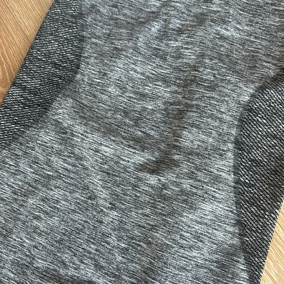 Like new Zella Workout Tank - Picture 2 of 3